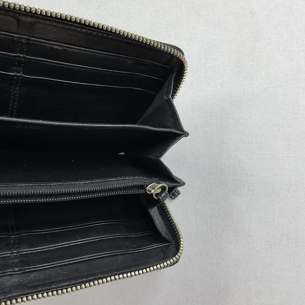 Vintage Coach Wallet Chelsea Pebbled Leather Black Zip Around Credit Card Long